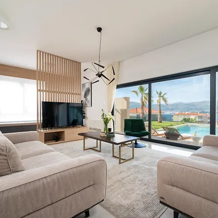 Вілла Luxury Olivetum With Heated Pool, Sea View & Sauna - Okrug Gornji *