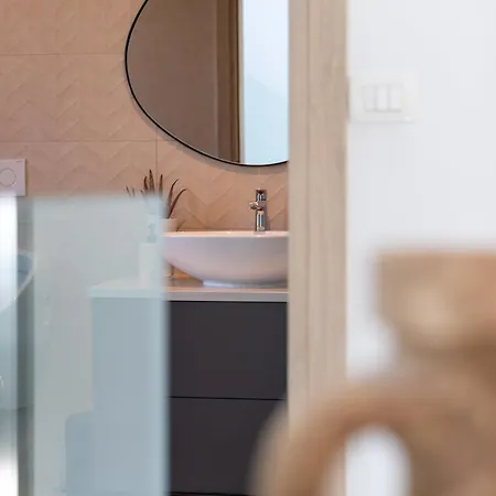 Вілла Luxury Olivetum With Heated Pool, Sea View & Sauna - Okrug Gornji