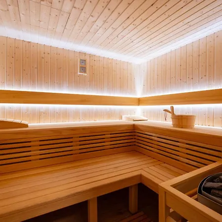 Вілла Luxury Olivetum With Heated Pool, Sea View & Sauna - Okrug Gornji *