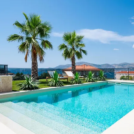 Luxury Olivetum With Heated Pool, Sea View & Sauna - Okrug Gornji *