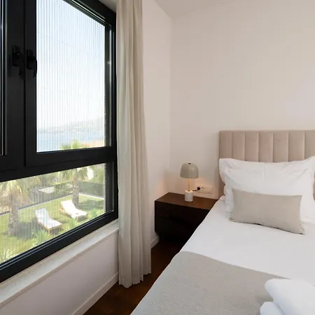 Вілла Luxury Olivetum With Heated Pool, Sea View & Sauna - Okrug Gornji