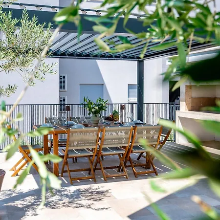 Luxury Olivetum With Heated Pool, Sea View & Sauna - Okrug Gornji *