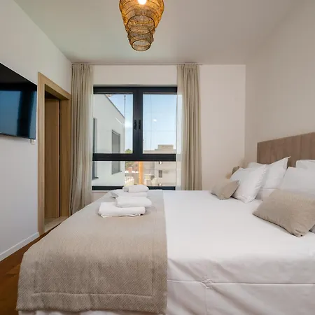 Luxury Olivetum With Heated Pool, Sea View & Sauna - Okrug Gornji Villa *