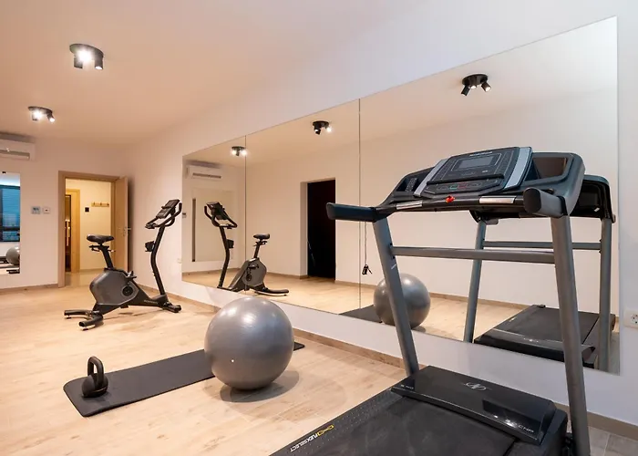 Villa Luxury Olivetum With Heated Pool, Sea View & Sauna - Okrug Gornji
