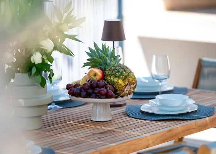 Luxury Olivetum With Heated Pool, Sea View & Sauna - Okrug Gornji Villa