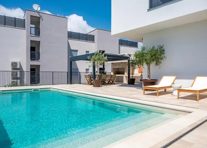 Villa Luxury Olivetum With Heated Pool, Sea View & Sauna - Okrug Gornji *