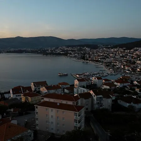 Luxury Olivetum With Heated Pool, Sea View & Sauna - Okrug Gornji *