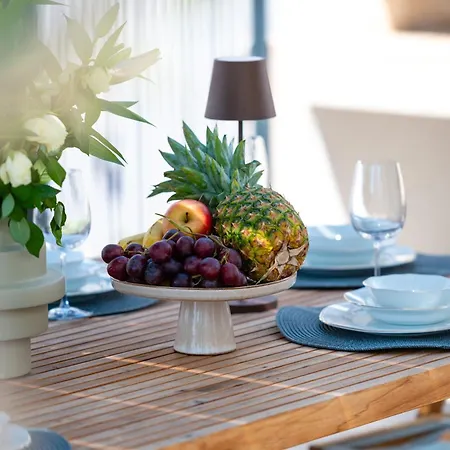 Luxury Olivetum With Heated Pool, Sea View & Sauna - Okrug Gornji Villa