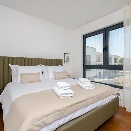 ヴィラ Luxury Olivetum With Heated Pool, Sea View & Sauna - Okrug Gornji *