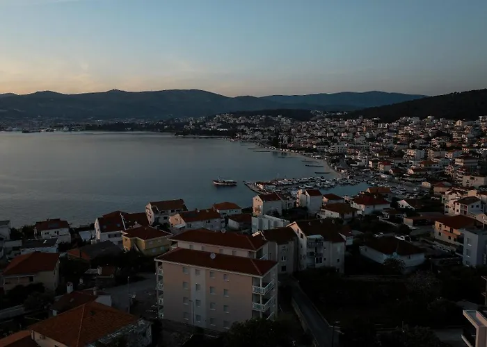 Luxury Olivetum With Heated Pool, Sea View & Sauna - Okrug Gornji *