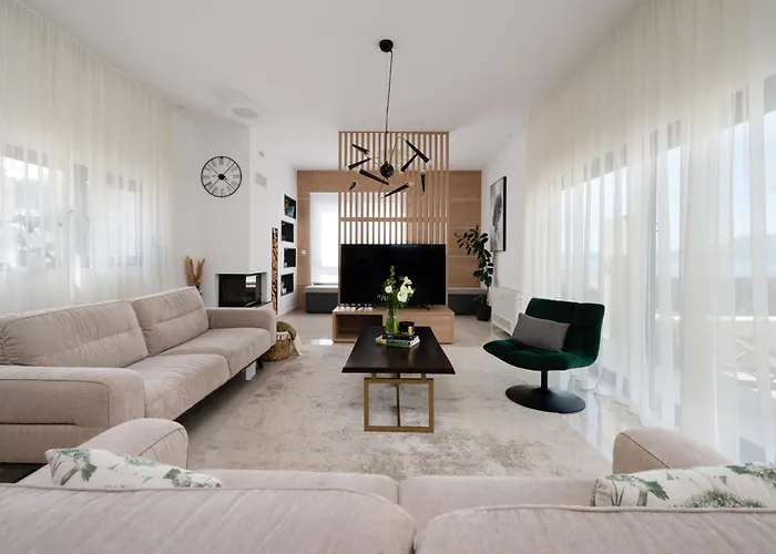 Luxury Olivetum With Heated Pool, Sea View & Sauna - Okrug Gornji