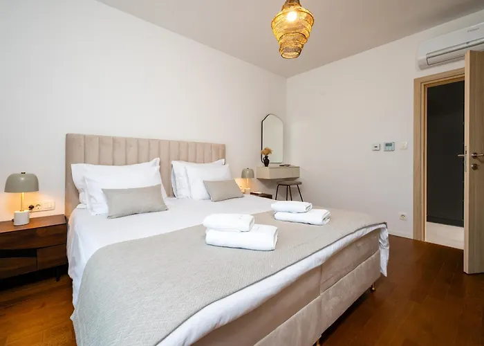 Luxury Olivetum With Heated Pool, Sea View & Sauna - Okrug Gornji Trogir