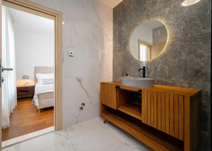 Villa Luxury Olivetum With Heated Pool, Sea View & Sauna - Okrug Gornji Trogir