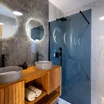 Luxury Olivetum With Heated Pool, Sea View & Sauna - Okrug Gornji Villa
