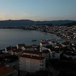 Luxury Olivetum With Heated Pool, Sea View & Sauna - Okrug Gornji *
