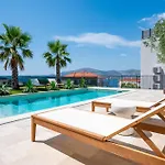Luxury Olivetum With Heated Pool, Sea View & Sauna - Okrug Gornji Trogir